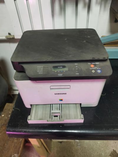 Лот: 19992018. Фото: 1. Принтер samsung clx 3305. Картриджи, расходные материалы