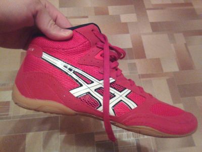 Лот: 10005998. Фото: 1. Борцовки самбовки Asics. Состояние... Одежда для боевых искусств