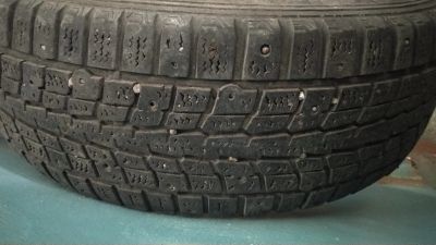 Лот: 14798365. Фото: 1. Пара шин Dunlop зима-шипы. Шины