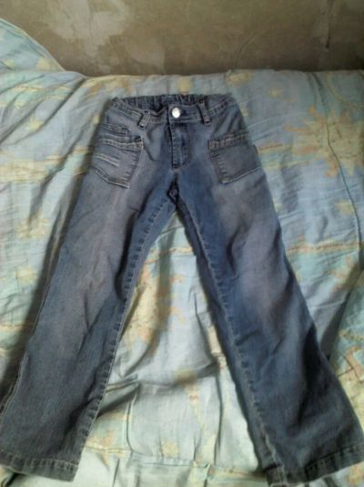 Лот: 10435161. Фото: 1. джинсы. Брюки, шорты, джинсы
