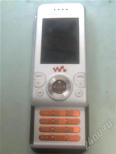 Лот: 324690. Фото: 1. Sony Ericsson w580i. Кнопочные мобильные телефоны