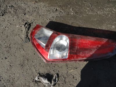 Лот: 5355523. Фото: 1. фонарь задний suzuki splash. Оптика и освещение