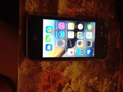 Лот: 10916702. Фото: 1. IPhone 4s 16gb. Смартфоны