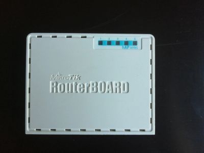 Лот: 25650897. Фото: 1. Mikrotik hAP ac lite. Маршрутизаторы (роутеры)