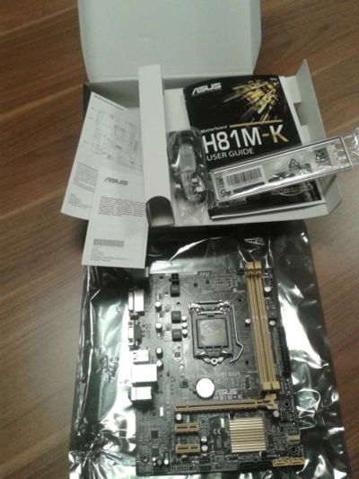 Лот: 877776. Фото: 1. Материнская плата ASUS H81M-K... Материнские платы