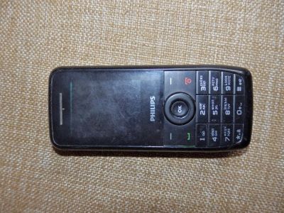 Лот: 3904337. Фото: 1. Телефон Philips x100 неисправен. Кнопочные мобильные телефоны