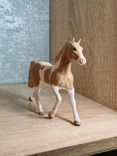 Лот: 21580859. Фото: 1. Фигурки лошадей Schleich. Игрушки
