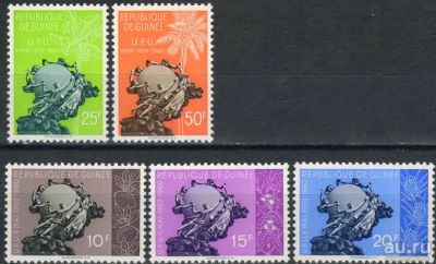 Лот: 16397742. Фото: 1. 1960. Гвинея. 1-я годовщина приема... Марки