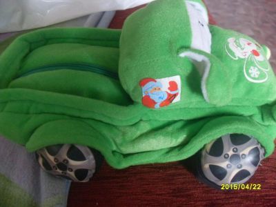 Лот: 5431921. Фото: 1. машинка от новогоднего подарка. Мягкие