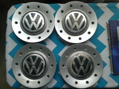 Лот: 16299144. Фото: 1. Заглушка на литой диск VW (цена... Колпаки