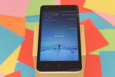 Лот: 6527889. Фото: 1. Xiaomi Redmi 2 белый (новый, оригинал... Смартфоны