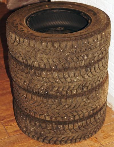 Лот: 6077875. Фото: 1. 175/70 R13 Bridgestone Spike-01... Шины