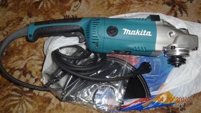 Лот: 2761057. Фото: 1. Продам болгарку-шлифмашинку makita. Электроинструмент