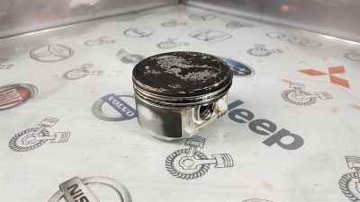 Лот: 23591087. Фото: 1. Поршень Suzuki Grand Vitara J24B... Двигатель и элементы двигателя