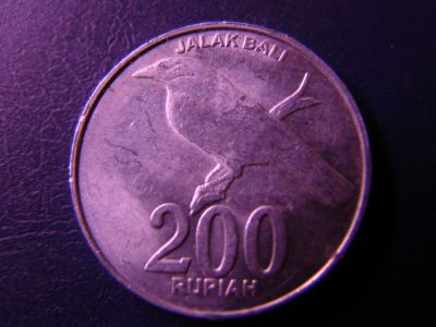 Лот: 2366432. Фото: 1. 200 рупий 2003, Индонезия, со... Азия