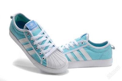 Лот: 1271336. Фото: 1. кроссовки adidas. Кеды, кроссовки, слипоны