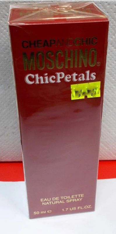Лот: 10949603. Фото: 1. Туалетная вода Moschino Cheap... Женская парфюмерия