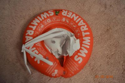 Лот: 3919916. Фото: 1. Надувной круг swimtraner "Classic... Ванночки, сиденья, горшки