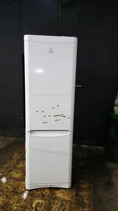 Лот: 11222787. Фото: 1. холодильник indesit. Холодильники, морозильные камеры