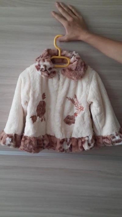 Лот: 8221554. Фото: 1. Продам курточку д/д 4 года. Верхняя одежда