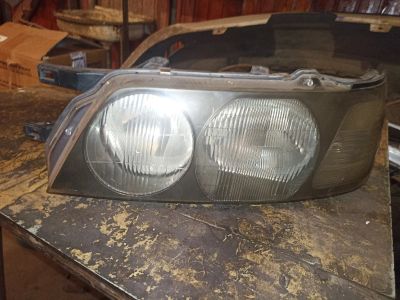 Лот: 20562866. Фото: 1. Фара на Nissan Bluebird U14 правая. Оптика и освещение