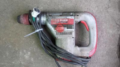 Лот: 7015955. Фото: 1. Перфоратор ЗУБР ЗП-1100ЭК (SDS-Max... Электроинструмент
