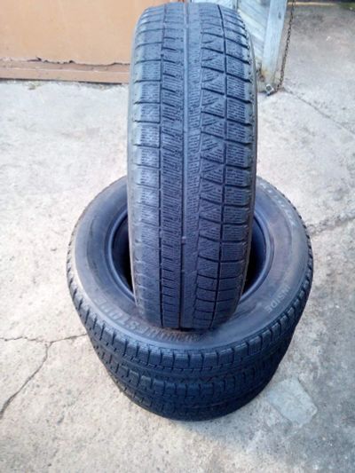 Лот: 18214142. Фото: 1. Шины Bridgestone blizzak revo... Шины