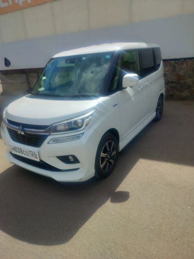 Лот: 25590826. Фото: 1. Mitsubishi Delica D2 Custom Hybrid... Автомобили