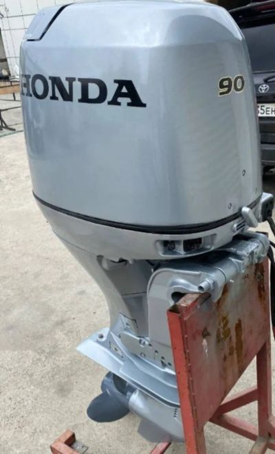 Лот: 25209145. Фото: 1. 4х-тактный лодочный мотор HONDA... Лодочные моторы