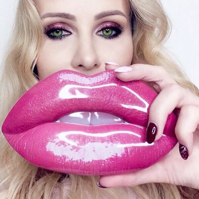 Лот: 15101764. Фото: 1. Набор для губ Huda Beauty 3в1... Макияж