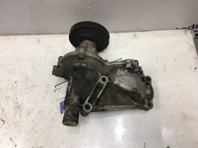 Лот: 21715707. Фото: 1. помпа водяная Audi A4 8D5. Двигатель и элементы двигателя