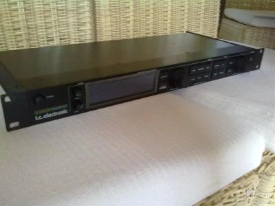 Лот: 1257708. Фото: 1. G MAJOR TC ELECTRONIC продам/купить... Гитарные эффекты и комбоусилители