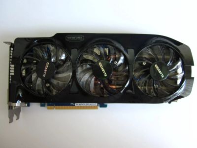 Лот: 20361795. Фото: 1. Gigabyte GeForce GTX 670. Видеокарты
