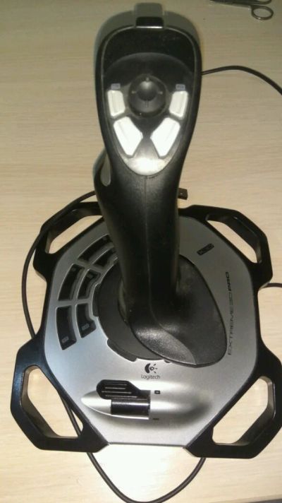 Лот: 11109551. Фото: 1. Джойстик logitech extrim. Рули, джойстики