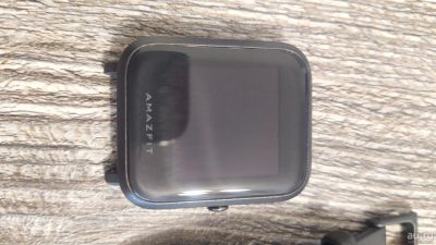 Лот: 16500678. Фото: 1. Amazfit bit часы на запчасти нет... Смарт-часы, фитнес-браслеты, аксессуары
