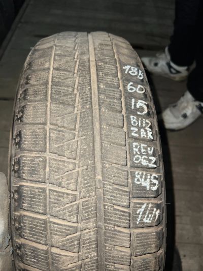 Лот: 24889192. Фото: 1. (1шт) 185-60-15 Bridgestone Revo... Шины