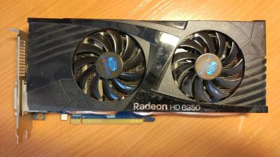 Лот: 10951638. Фото: 1. Видеокарта Sapphire Radeon HD... Видеокарты