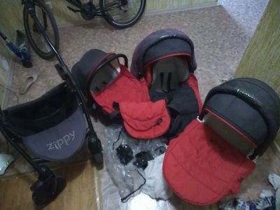 Лот: 14776628. Фото: 1. Коляска Zippy Tutis 3 в 1. Коляски