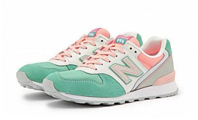 Лот: 10824015. Фото: 1. Кроссовки женские New Balance... Кеды, кроссовки, слипоны