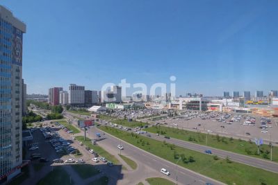 Лот: 25290450. Фото: 1. 3-комн. квартира , Красноярск... Квартиры, студии