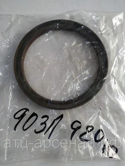 Лот: 16256345. Фото: 1. Сальник коренной Прадо. Двигатель и элементы двигателя