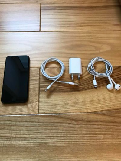 Лот: 10575412. Фото: 1. Продам IPhone 8 64Gb Space Grey... Смартфоны