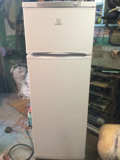 Лот: 7619245. Фото: 1. Холодильник indesit. Холодильники, морозильные камеры