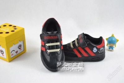 Лот: 1384128. Фото: 1. кроссовки adidas. Кеды, кроссовки