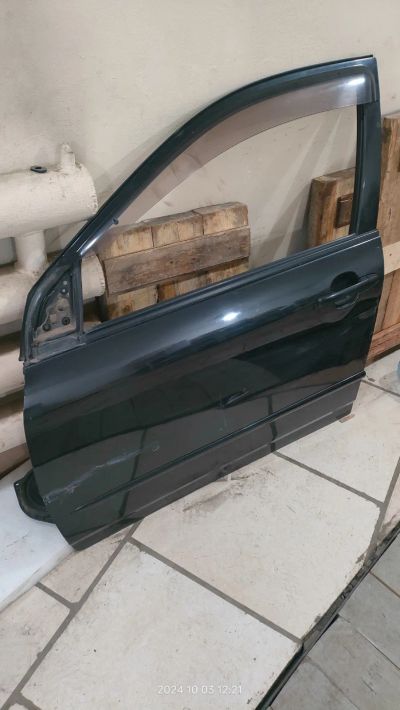 Лот: 24419214. Фото: 1. Дверь передняя левая toyota corolla... Кузов