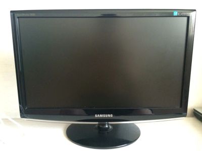 Лот: 7719630. Фото: 1. Широкоформатный ЖК-монитор Samsung... ЖК-мониторы