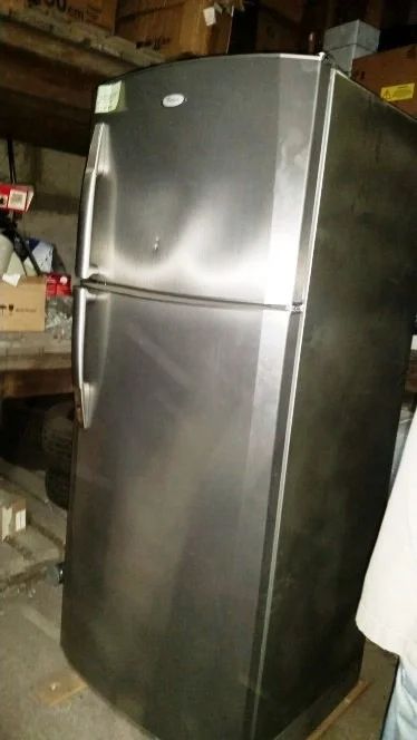 Лот: 8361918. Фото: 1. Холодильник Whirlpool WTM 560... Холодильники, морозильные камеры
