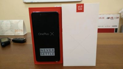 Лот: 6636911. Фото: 1. OnePlus X Onyx Black + micro SD... Смартфоны