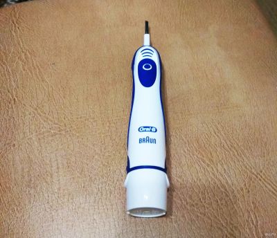 Лот: 13773756. Фото: 1. Электрическая зубная щётка Oral-B... Уход за полостью рта