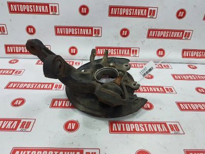 Лот: 20903393. Фото: 1. Цапфа Toyota Avensis AZT255 1AZ-FSE... Кузов